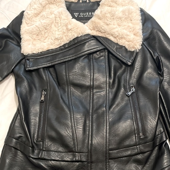 Black leather Guess jacket with white fur collar… - Picture 3 of 7